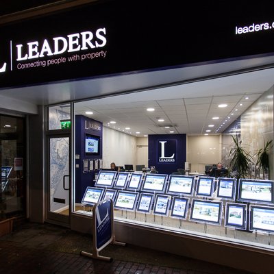 How LED window displays help to attract sales
